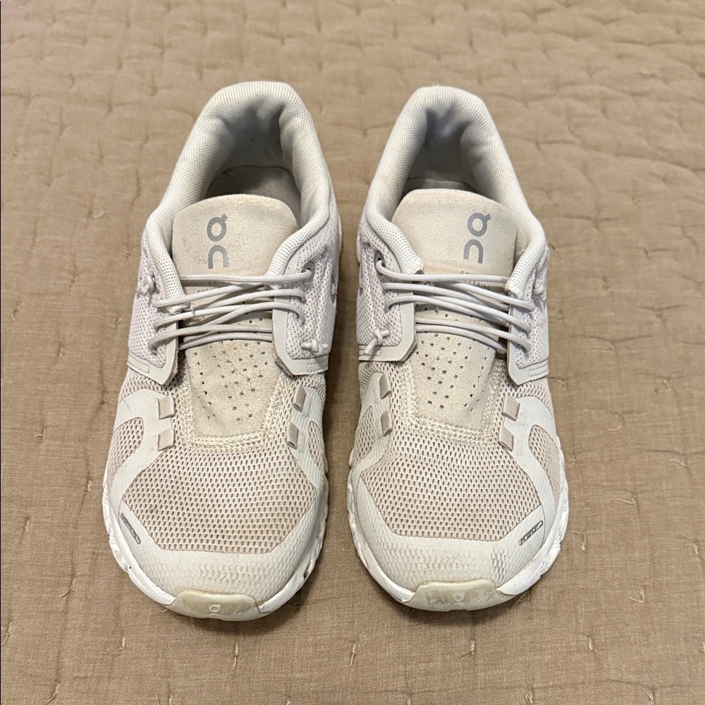 On  Cloud Running  Cream Sneakers